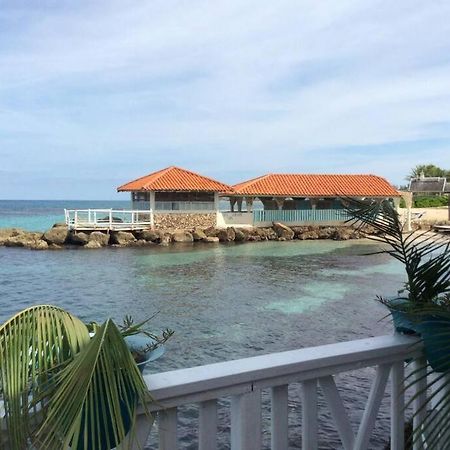 Lush Tropical Apartment Located In A 4-Star Resort Runaway Bay Esterno foto